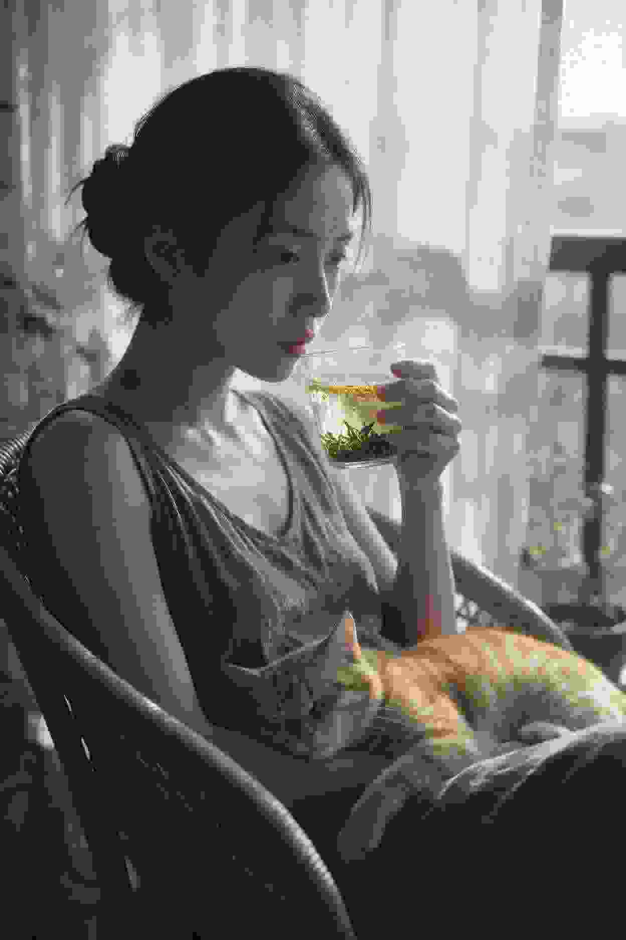 五个男人和一个女人